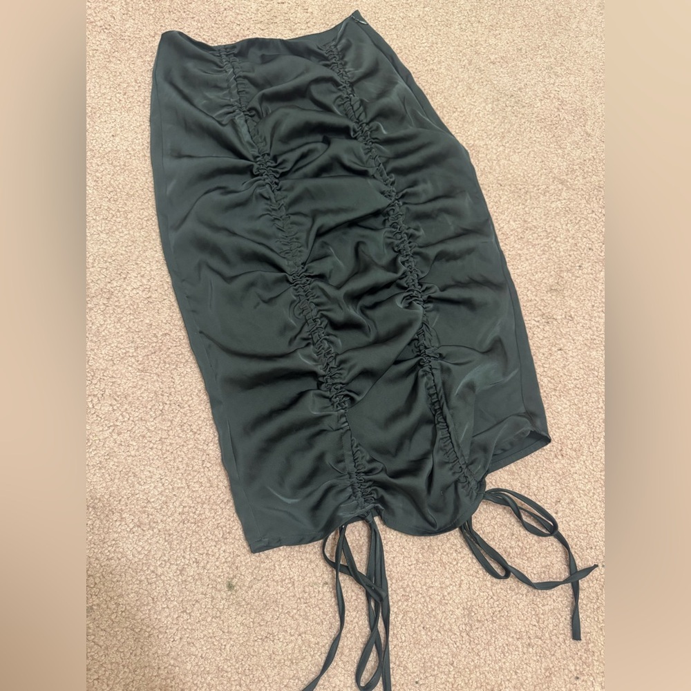 New black ruched satin skirt small goth gothic forever 21 career